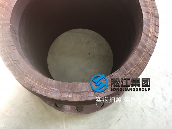 长江抽水软管可曲挠橡胶接头发往重庆丰都县水泥厂